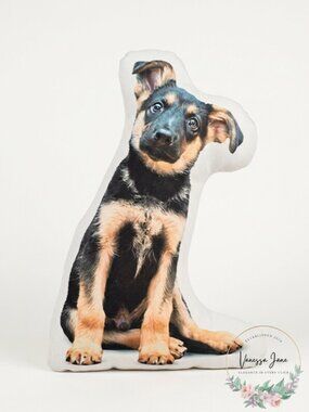 LACOURTE Pet Shaped Decorative Pillows – German Shepherd